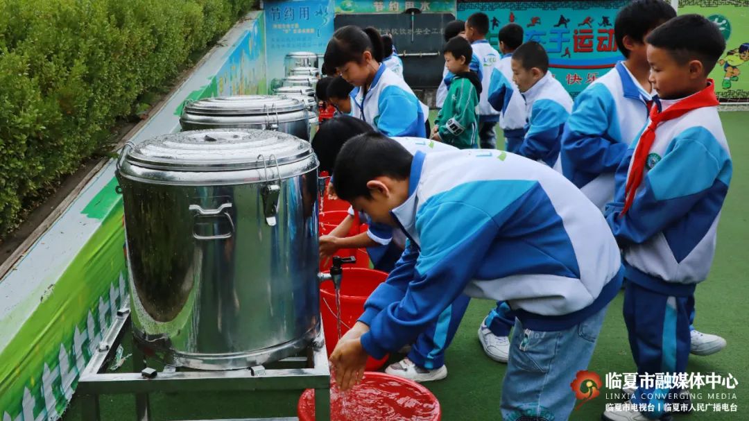 小学营养餐就餐制度_中小学营养菜谱_中小学营养餐食谱